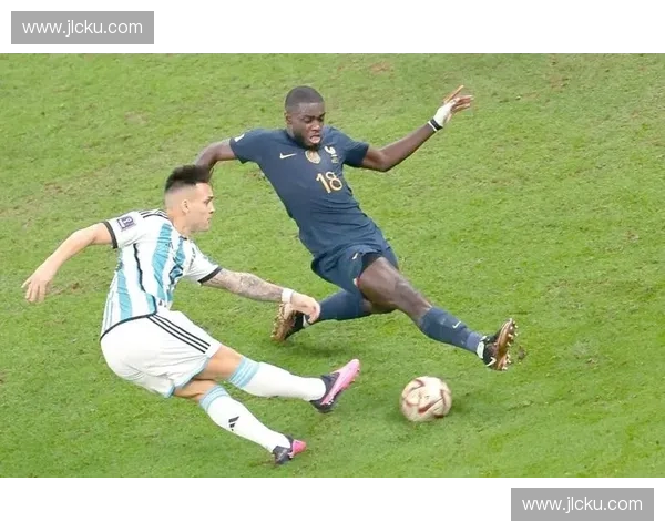 世界杯新秀崭露头角 突破传统激发未来无限可能